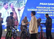 PJ Bupati Sumedang Lepas Ratusan Mahasiswa KKN Tematik Gotong Royong Bangun Desa