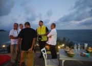 Menpora Dito Kunjungi Wisata Pantai di Kabupaten Kebumen
