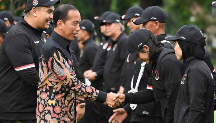 Presiden Jokowi Lepas Kontingen Indonesia Yang Akan Berlaga di Olimpiade 2024 Paris