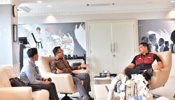 Terima Kedatangan Public Policy Director For Netflix, Menpora Dito Dukung Squid Game Indonesia 2024