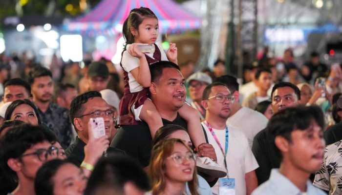 Menpora Dito Bersama Sang Putri Hadiri Gelaran Pertamina Eco RunFest 2024
