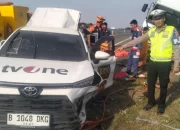 Sopir Truk Tabrak Mobil Kru Tv One Diperiksa Polisi