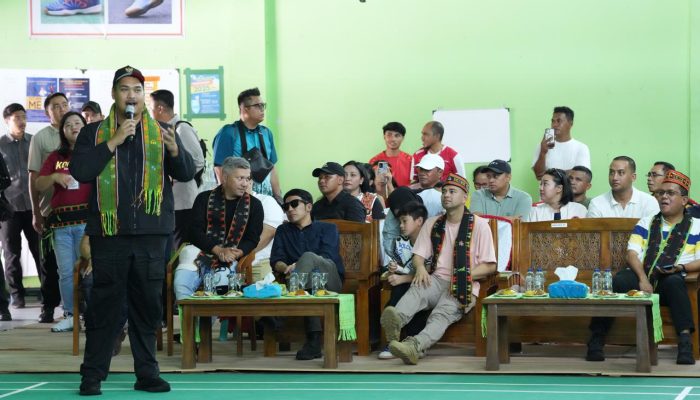 Menpora Dito Berikan Motivasi Kepada Peserta Ibunda Badminton Championship