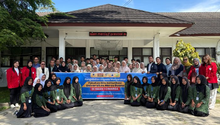 UMB Gelar Kegiatan “Literasi dan Komunikasi Kreatif di Ranah Dgital” di SMAN Cimarga, Kab Lebak, Banten
