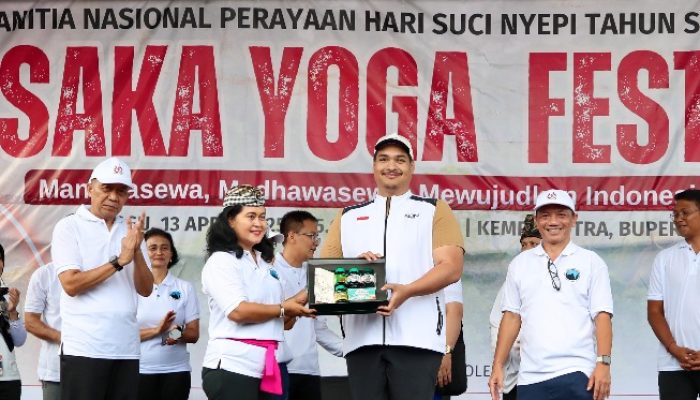 Meski Diguyur Hujan, Saka Yoga Festival 2025 Berlangsung Penuh Semangat