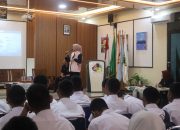 Srikandi PLN Enjiniring Kenalkan Dunia Ketenagalistrikan kepada Siswa SMK