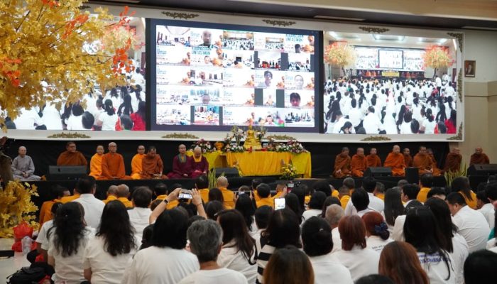 Umat Buddha dari Tiga Tradisi Panjatkan Doa untuk Indonesia Damai dan Sejahtera